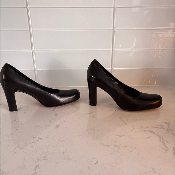 Donald J. Pliner Black Heels Classic Elegance - Picture 5 of 12